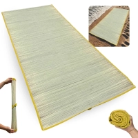 Esteira de Praia em Palha Bel Amarela 1,80m X 70cm Passeio Parque e Piquinique