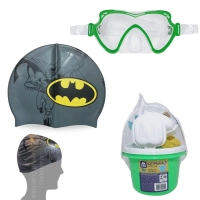 Kit Touca Infantil + Oculos de Natao com Proteo Nasal Personagem Batman + Baldinho para Praia